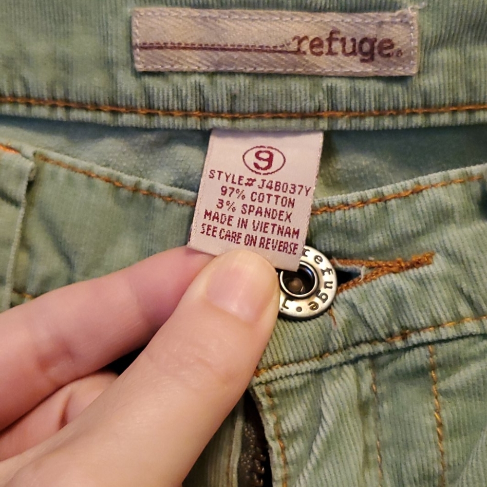 Jeans - Picture 2 of 4